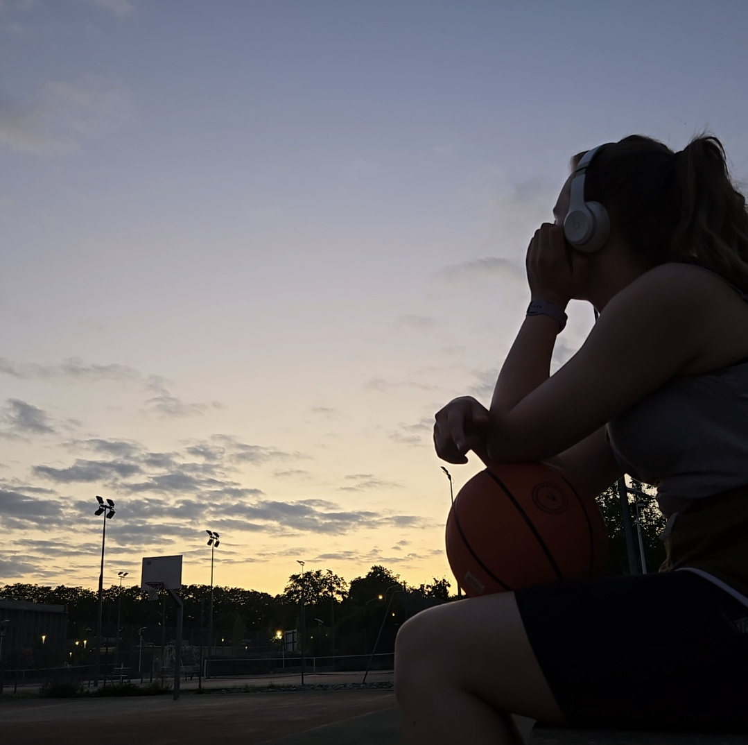 The Geometry of Basketball
